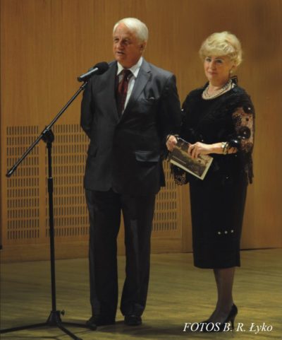 Krzysztof Szczepaniak and Prof. Krystyna Makowska-Ławrynowicz